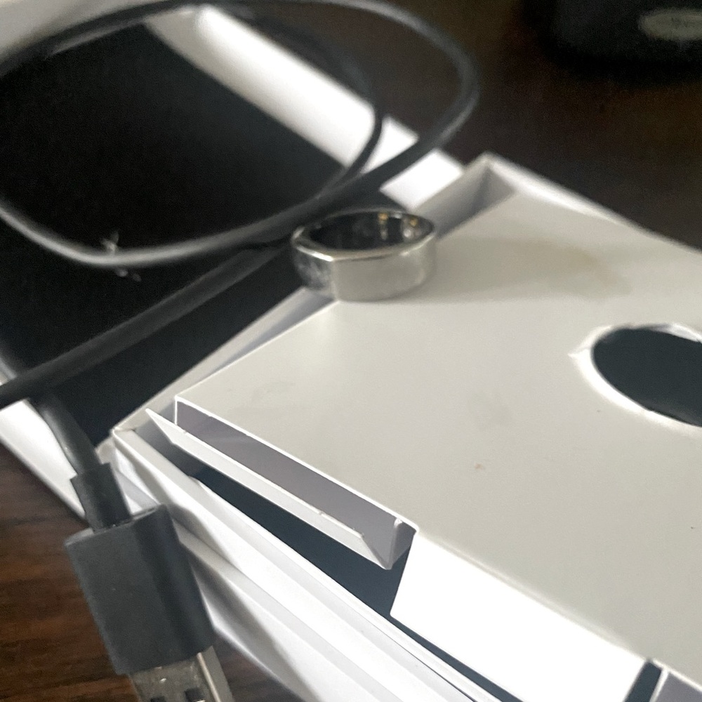 Gen 3 Oura ring size 8- no charger included